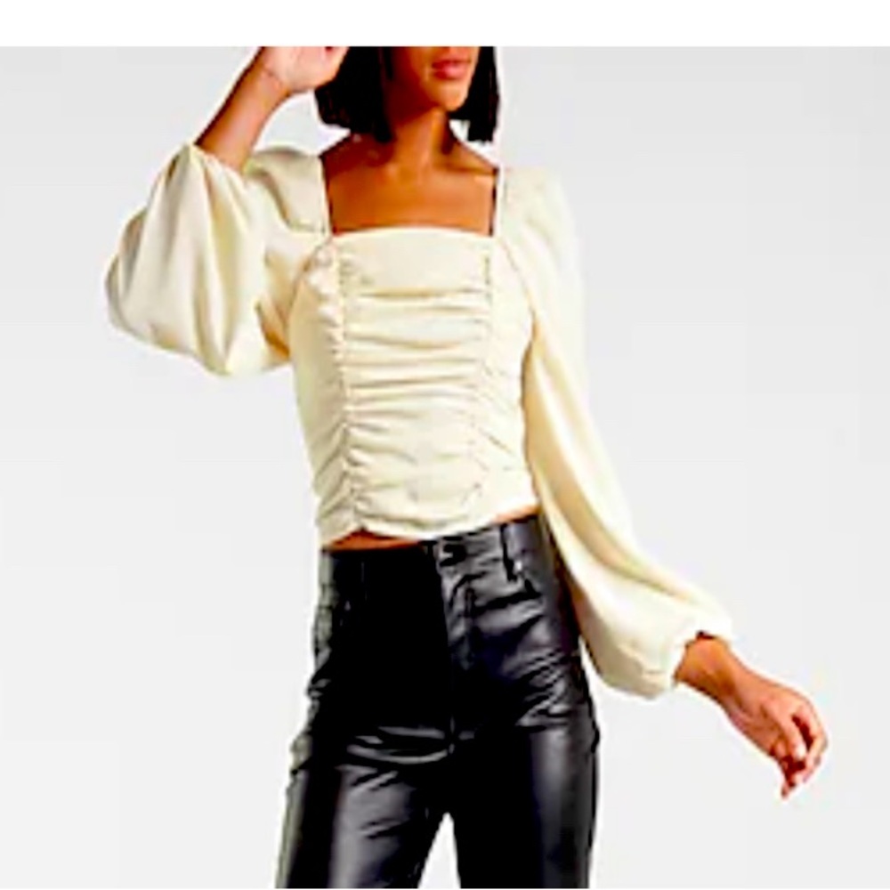Gorgeous ruched top from Express
